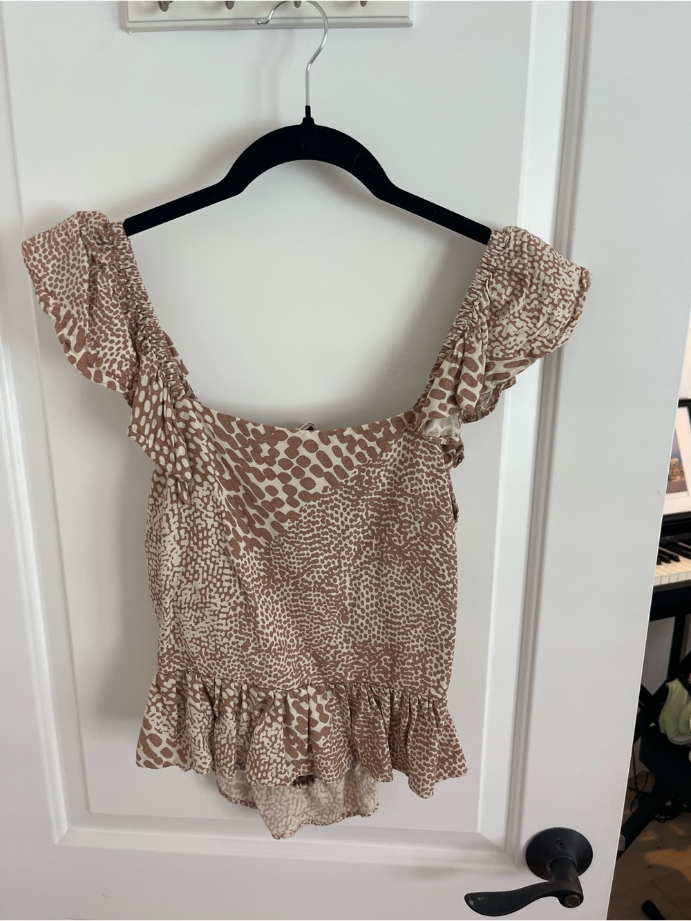 Express Beige and Cream Ruffle Square-Neck Crop Top